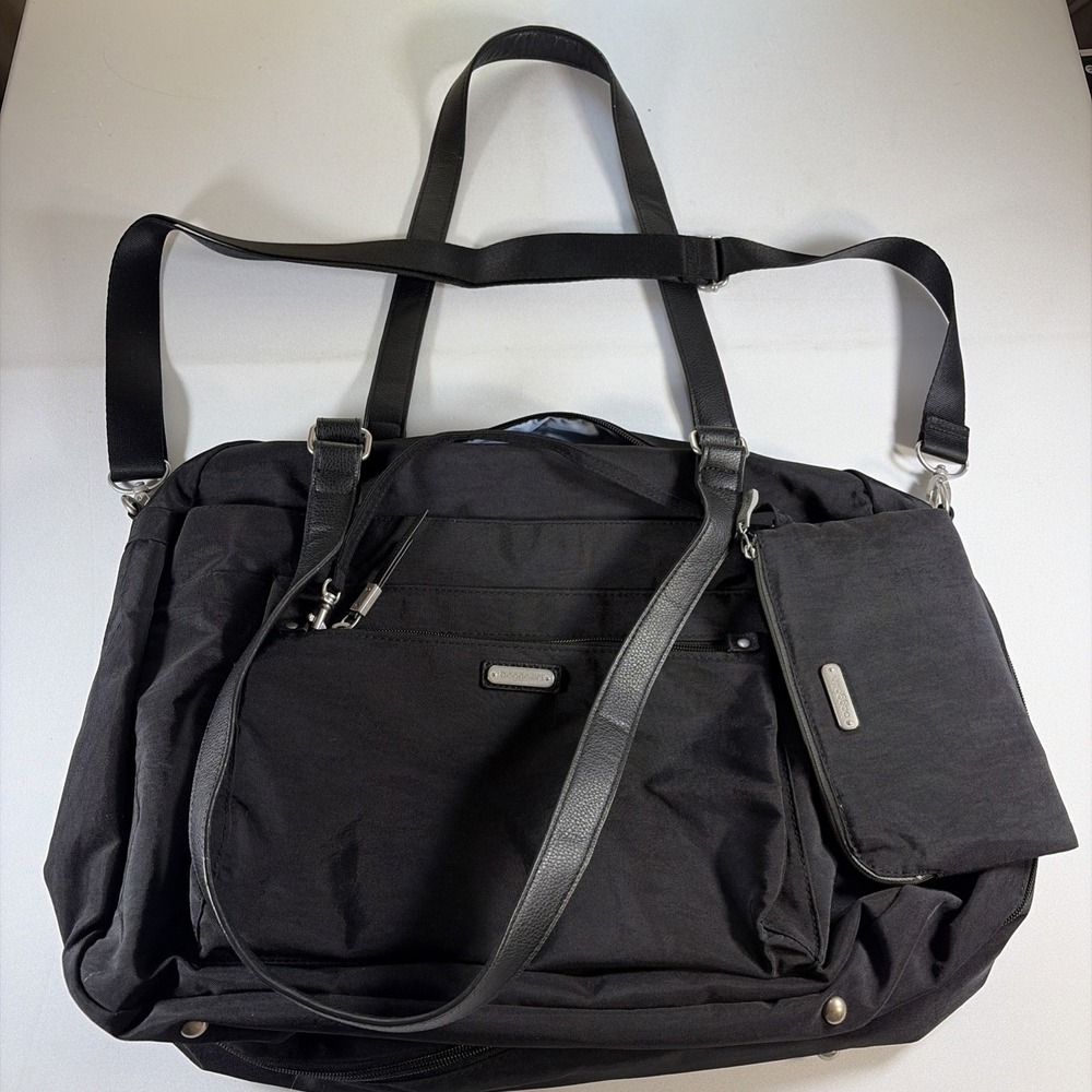 Baggallini Overnight Expandable Laptop Tote RFID Phone Wristlet Black Nylon